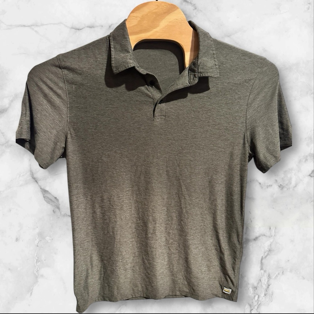 Vouri‎ Men's Polo Shirt No Size Tag Gray Large? Very Soft